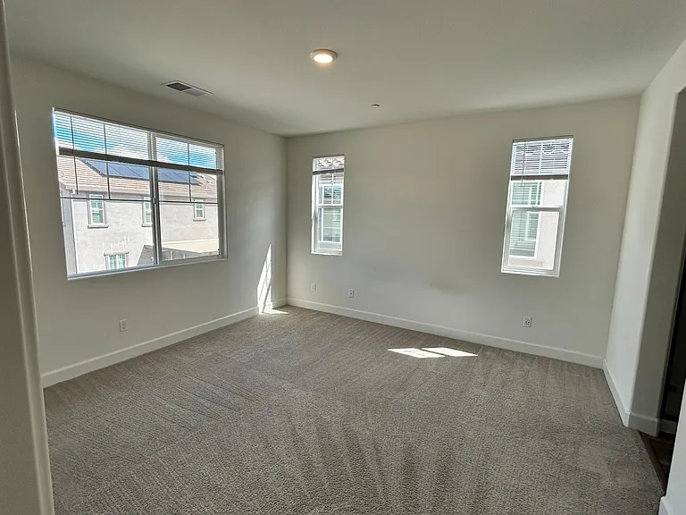 5033 Cloudcrest Pl — Photo 5