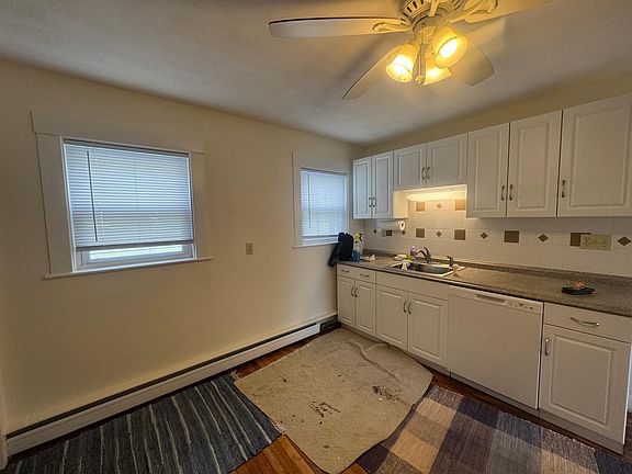 2nd image of 31 Harold St Floor 2