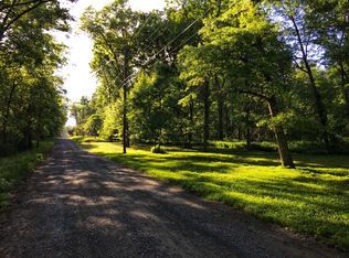 10 Carman Ln, Whitehouse Station, NJ 08889