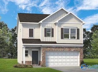 7211 Fox Glen Cir SE, Owens Cross Roads, AL 35763