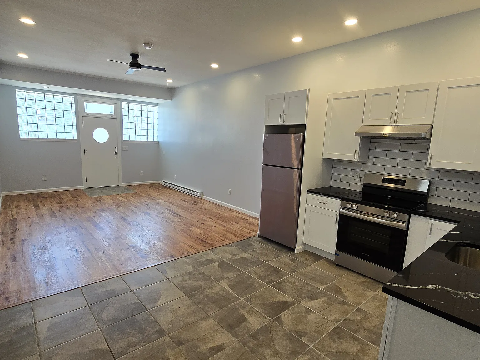 1 bed, 1000 sqft, $1,200 — Photo 3