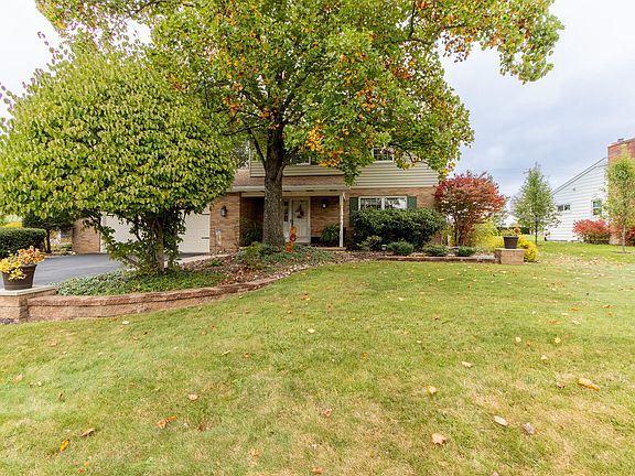 3rd image of 380 W Pauline Dr