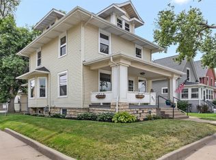 803 4th St SW, Cedar Rapids, IA 52404