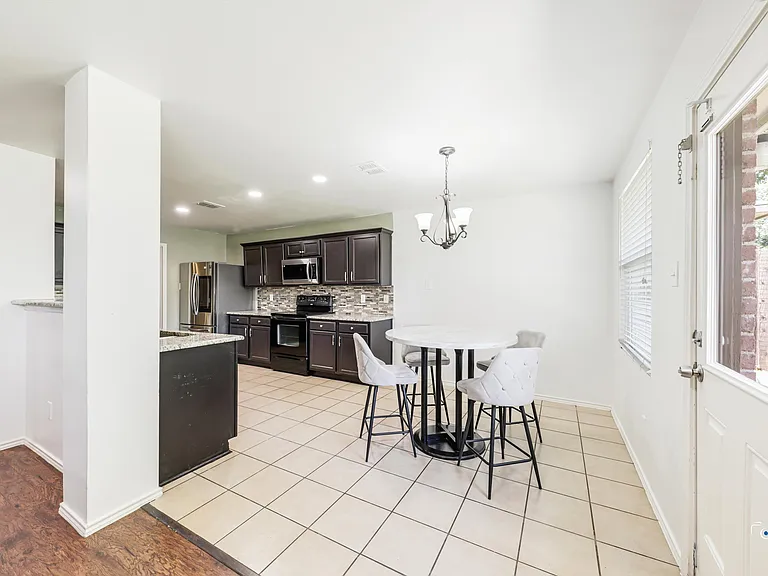 13262 Cleburne Dr — Photo 9