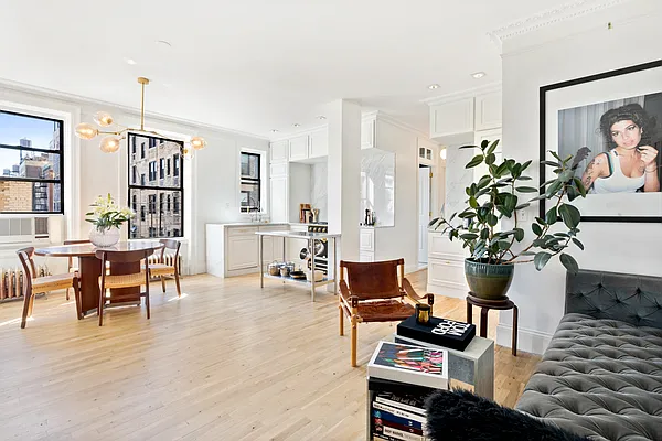 Sold by Compass | media 2