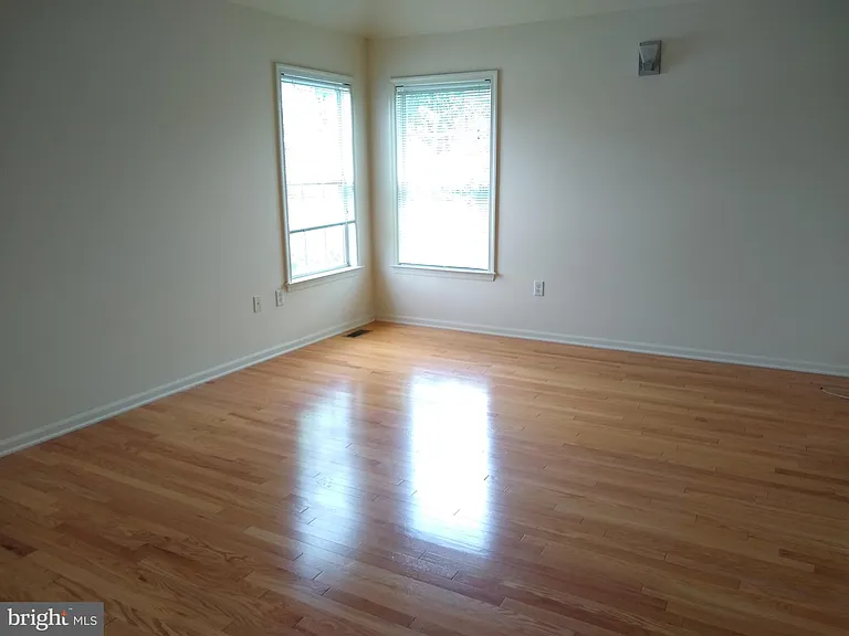 19 Wordsworth Ct — Photo 13
