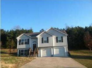 233 Pinewood Dr, Rock Spring, GA 30739
