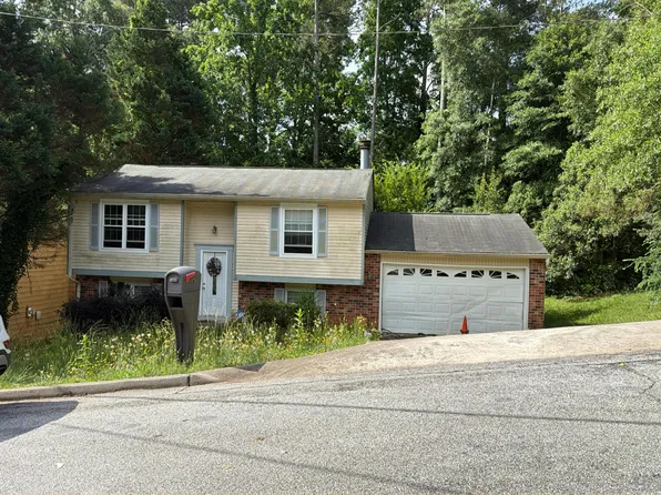 4715 White Oak Trl, Stone Mountain, GA 30088