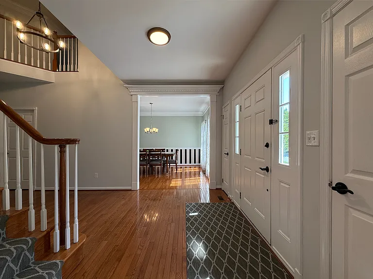 8011 Lions Crest Way — Photo 2