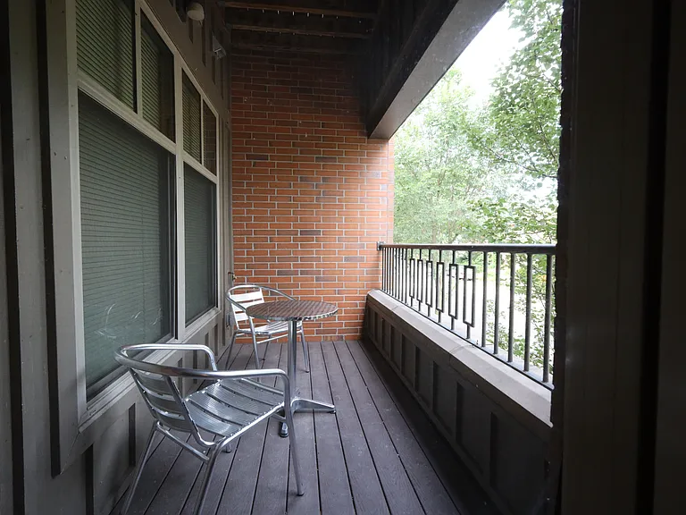 525 E Main St — Photo 95