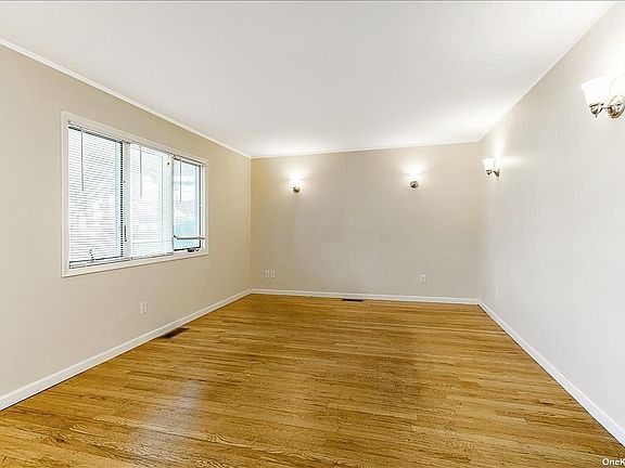2nd image of 85 James St #1