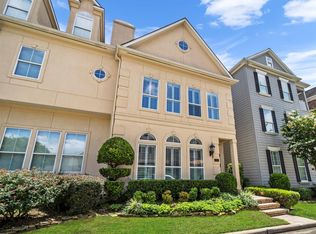 310 Grand View Ter, Houston, TX 77007