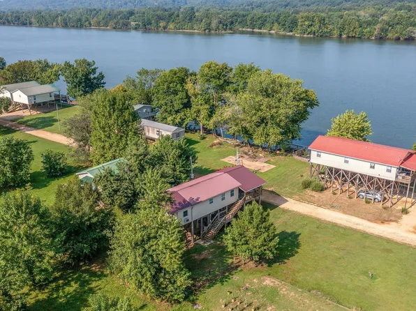 346 Martin Landing Rd, Lobelville, TN 37097