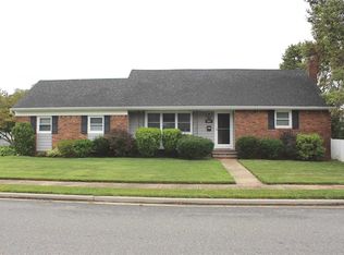 2851 Marlborough Rd, Oceanside, NY 11572