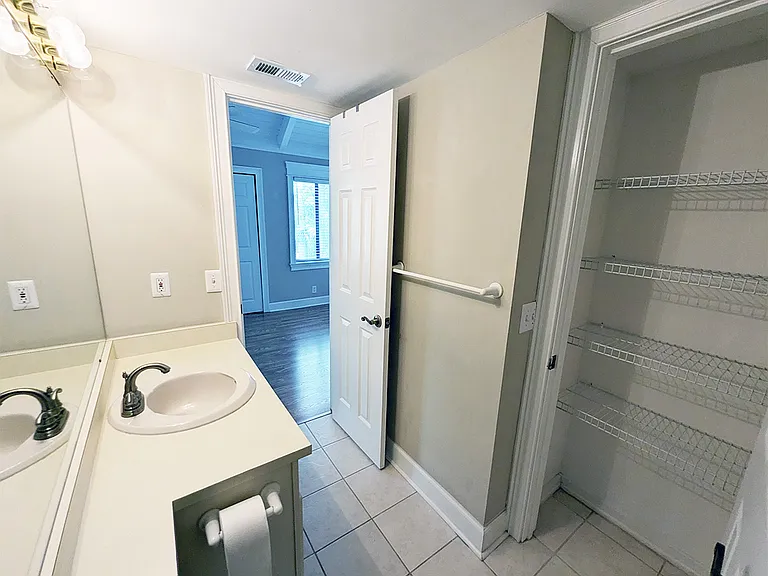 493 Cedar Walk — Photo 17
