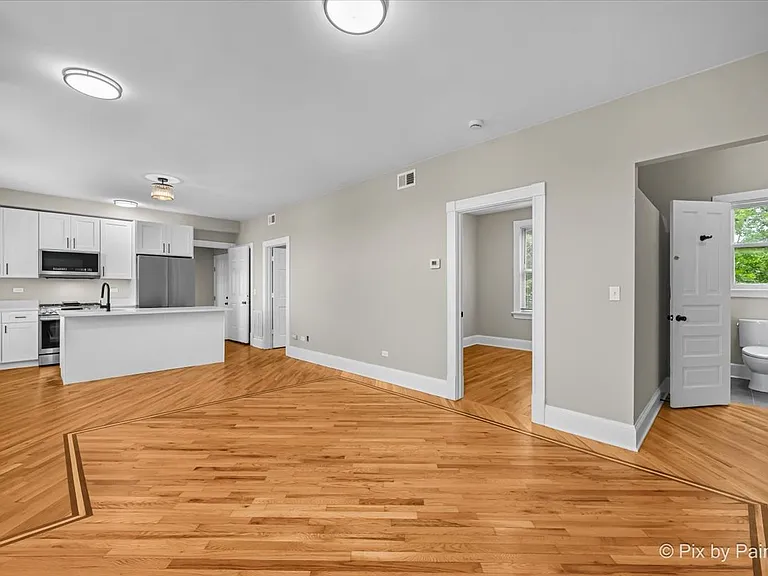 3100 N Western Ave #3R — Photo 6