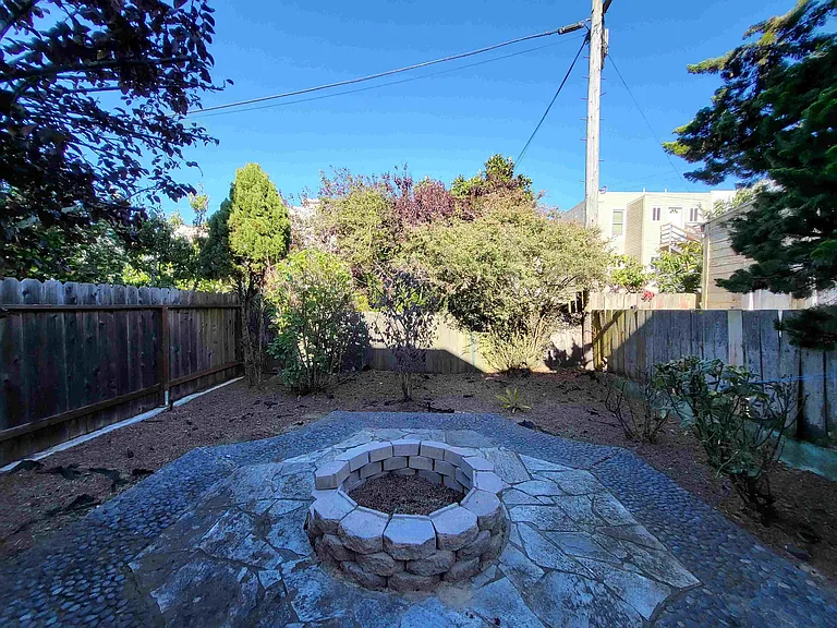 450A 11th Ave — Photo 14