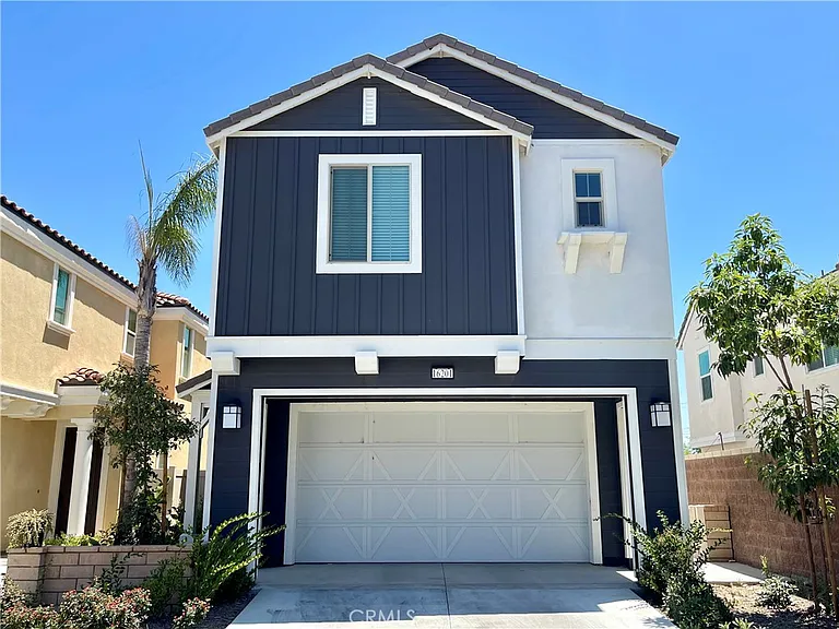 16201 Pasture Ave — Photo 1