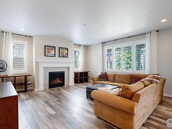 3rd image of 5909 Yellow Creek Dr
