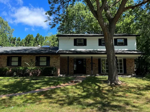 3239 Conover Dr, Rockford, IL 61114