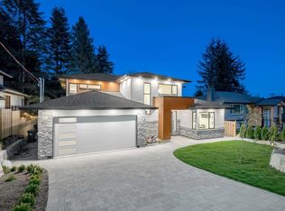 3056 Chaucer Ave, North Vancouver, BC V7K2B9