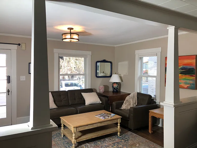 345 NW Columbia St #1 — Photo 6