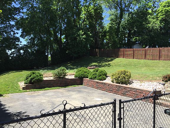 3rd image of 2198 Lancelot Dr