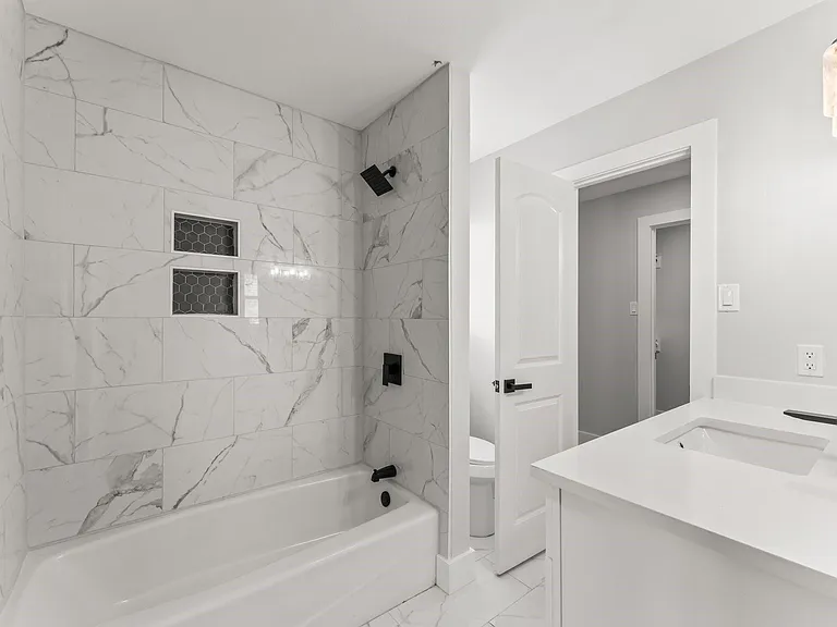 20534 Laverton Dr — Photo 21