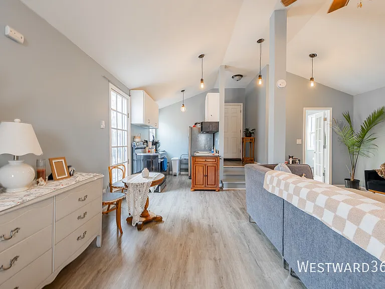 2411 W Belle Plaine Ave #2 — Photo 1