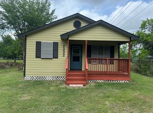 7222 Speaker St, Hitchcock, TX 77563