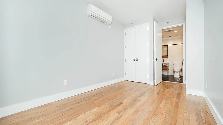 Rented by Nooklyn NYC LLC | media 85