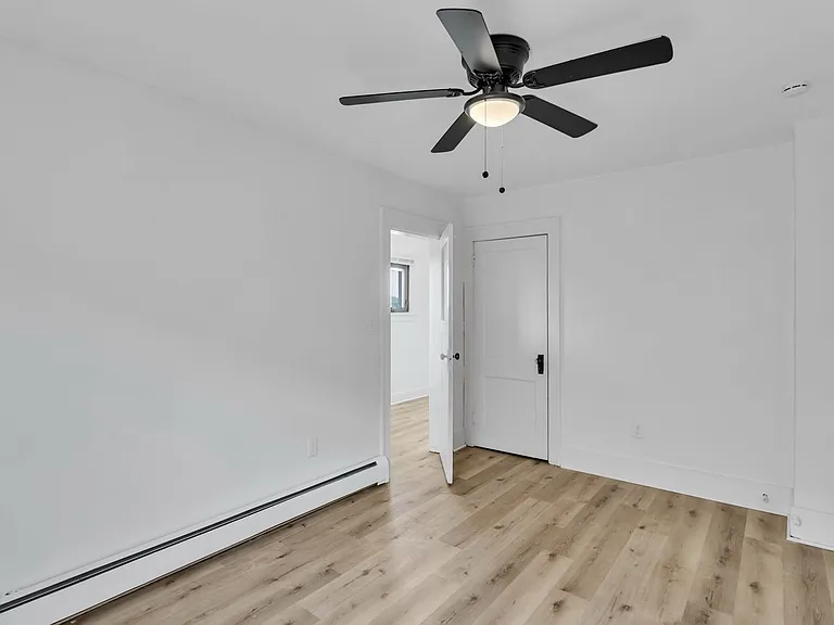 1002 Fordham Ave — Photo 5