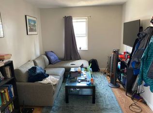 4032 24th St #2, Long Island City, NY 11101