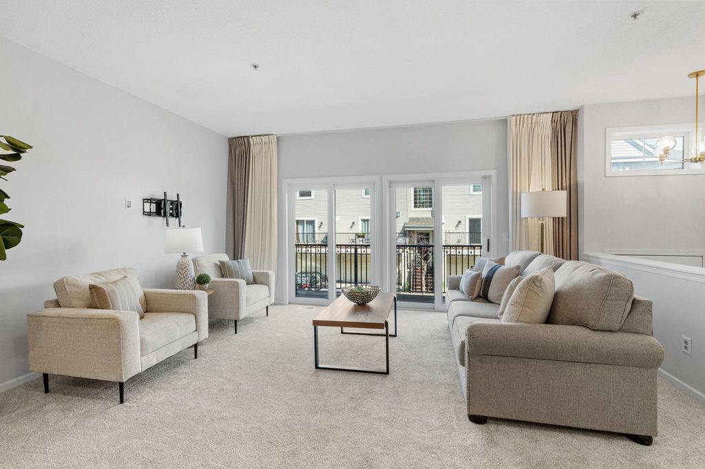 11226 Baltimore St NE Unit J, Blaine, MN - View 4