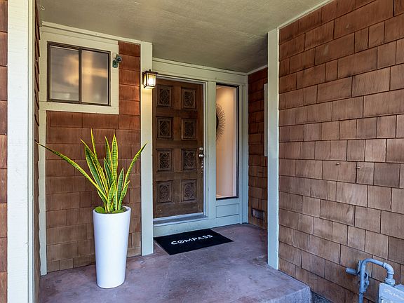 3rd image of 1105 Dinkel Ct
