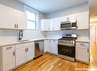 206 L St #1, Boston, MA 02127