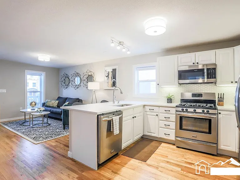 2820 W 24th Ave — Photo 4