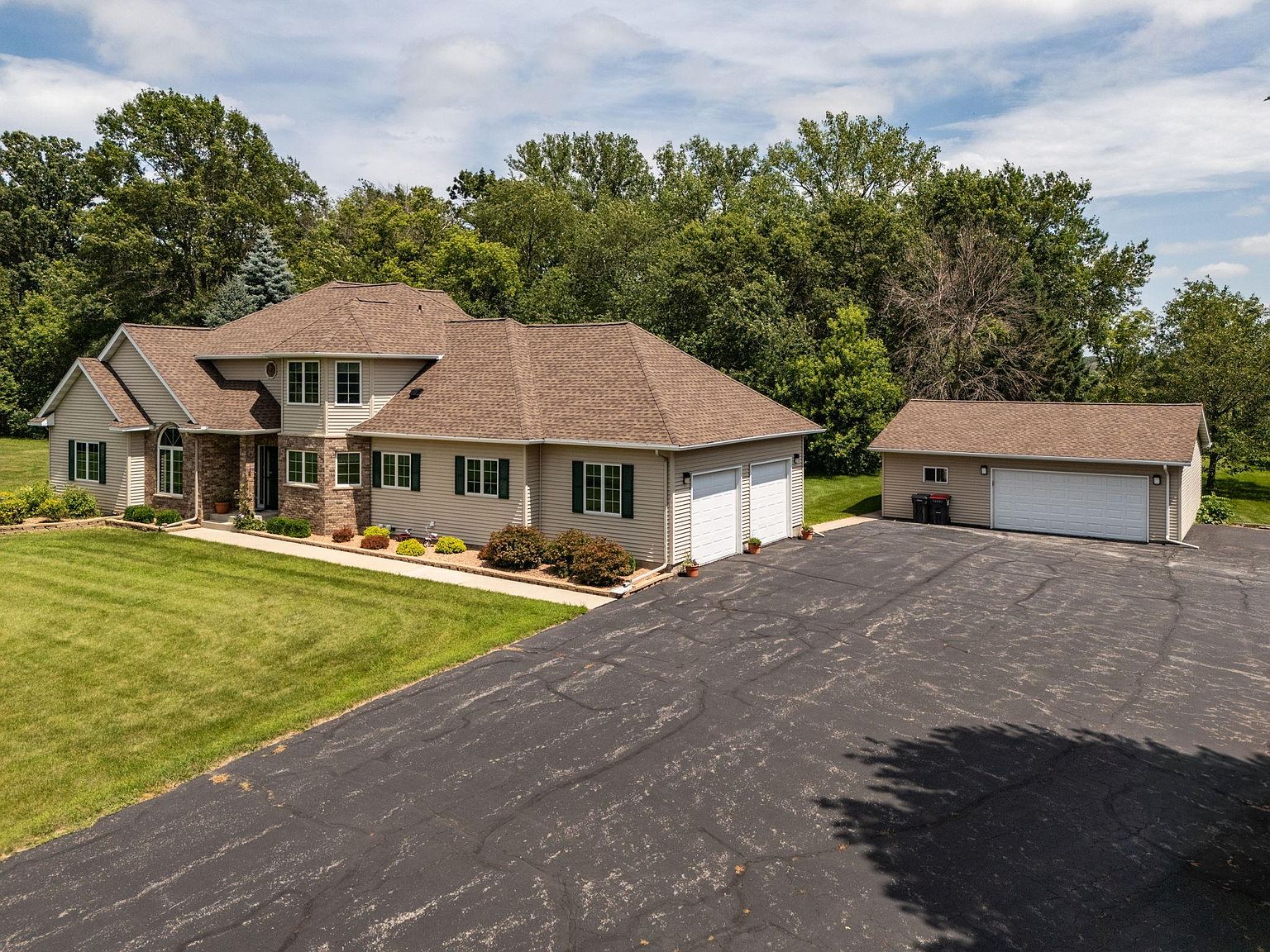 73134 185th Ave, Hayfield, MN 55940 | Zillow