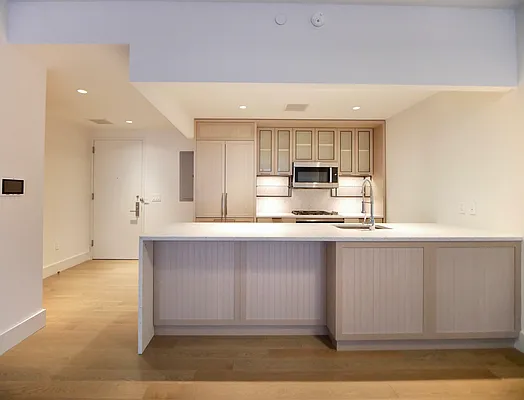 Rented by Extell Marketing Group LLC | media 9