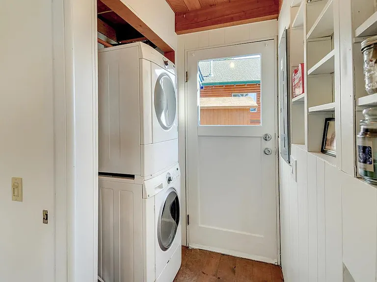 Laundry Room Cabinet
