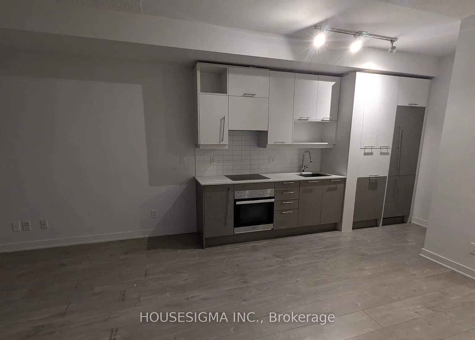 1 bed, $2,400 — Photo 3