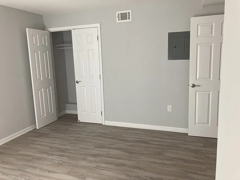 719 Cypress Dr — Photo 7