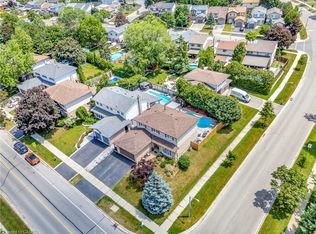 2325 Duncaster Dr, Burlington, ON L7P 4C3