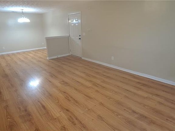 4th image of 8304 Fairington Ridge Cir