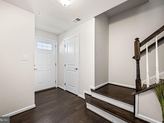2nd image of 126 Cricket Dr