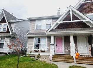 7210 16th Ave SW, Edmonton, AB T6X0E1