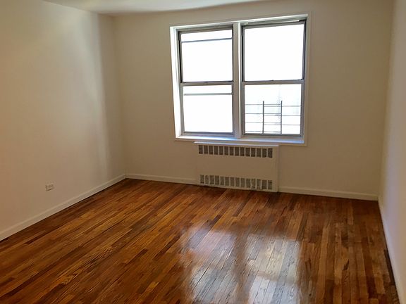 5th image of 67-12 Yellowstone Blvd #3