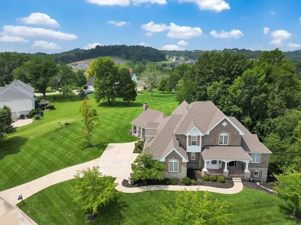 415 Cerromar Dr, Eureka, MO 63025