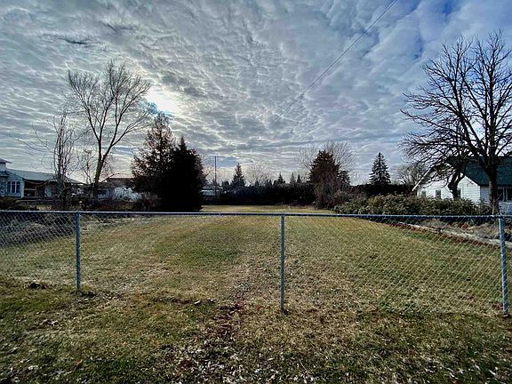 3rd image of 8206 E Utah Ave