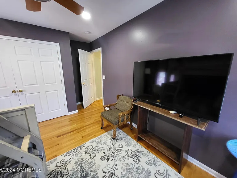 126 Elmwood Ave — Photo 16